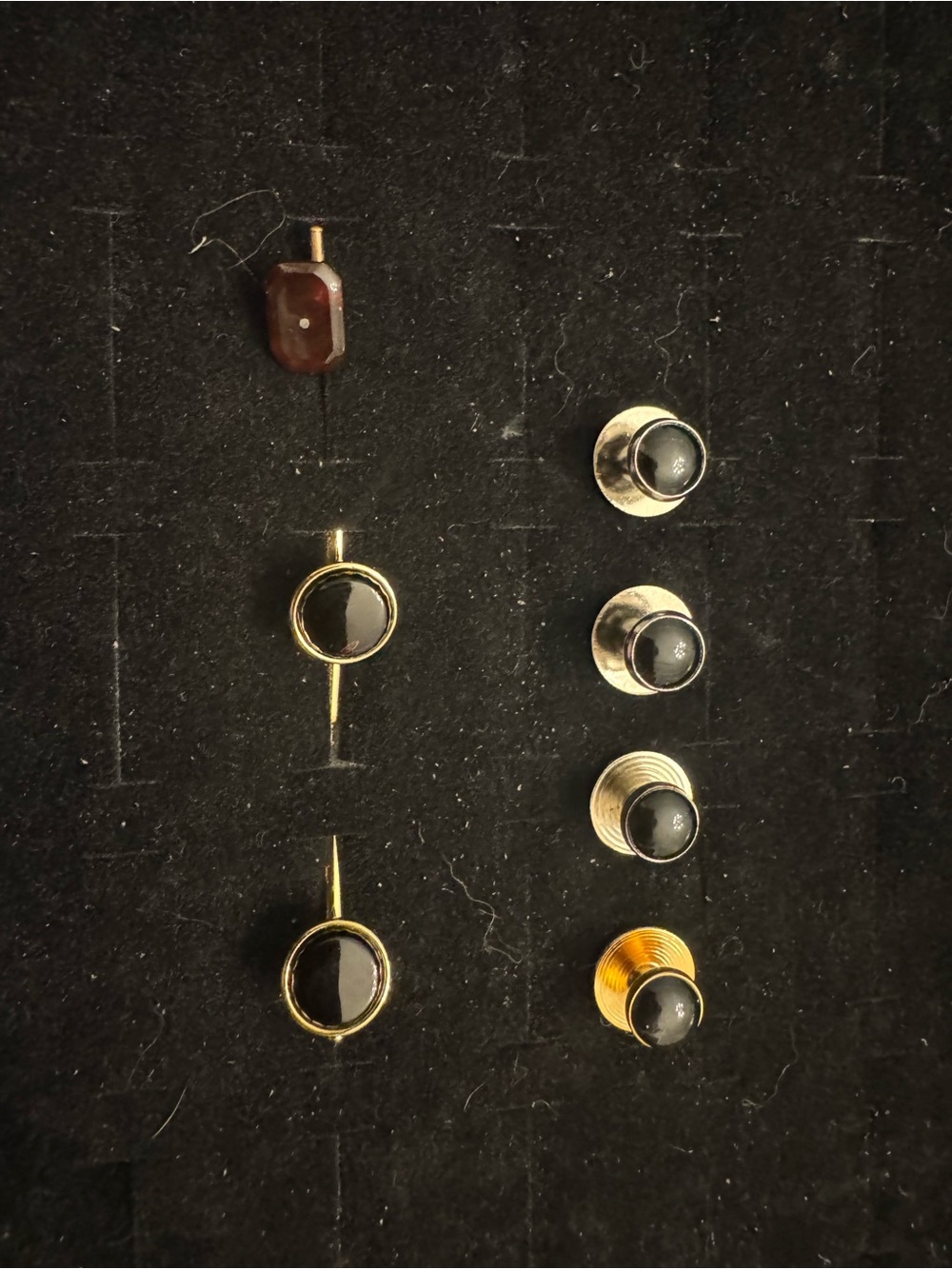 Vintage Men’s Jewelry Lot Tie Tacks Tie Clips Cufflink Parts Gold Tone Black